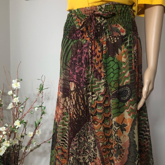 Maxi Skirt Boho style w/expandable waist - Picture 8 of 8